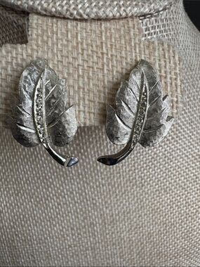 VTG Signed Charel Silver-tone Leaf Rhinestone Clip-on earrings 1950s